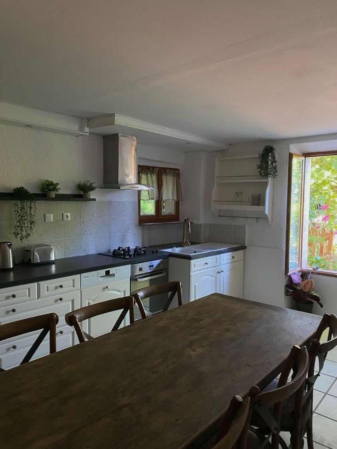 Jolie Maisonnette Niozelles Экстерьер фото