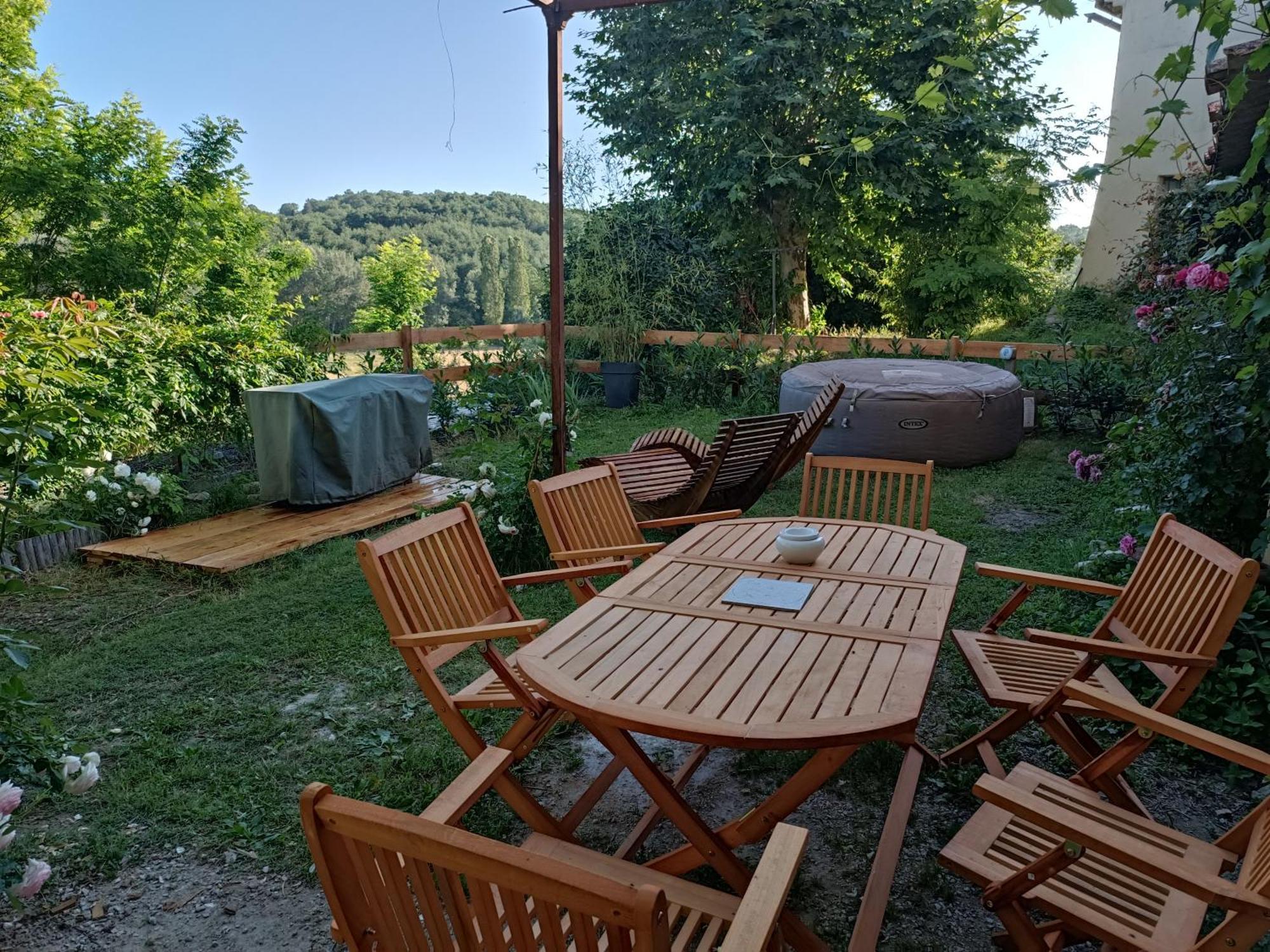 Jolie Maisonnette Niozelles Экстерьер фото